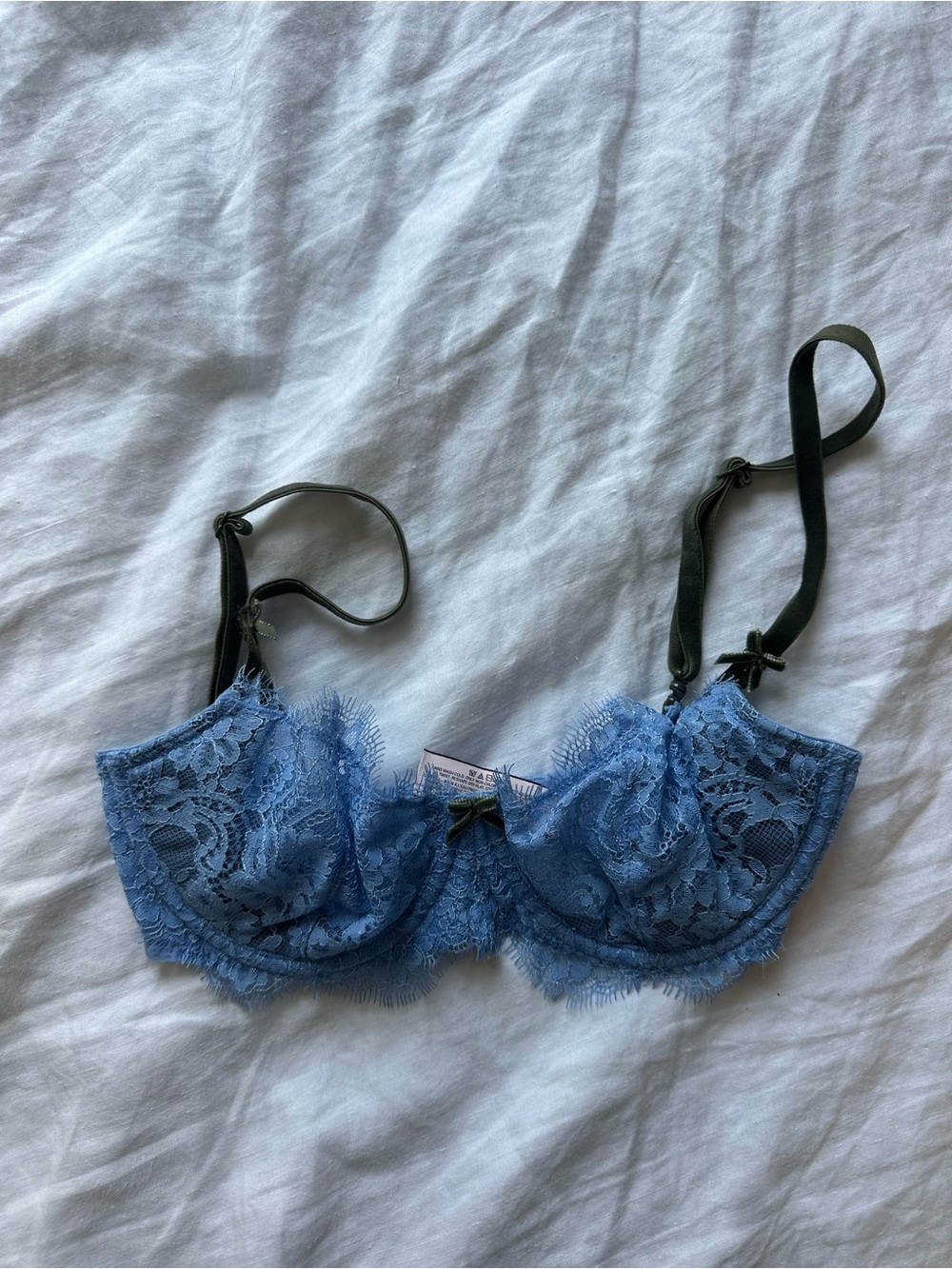 Victoria's Secret Light Blue Lace Underwire Bra with Dark Straps